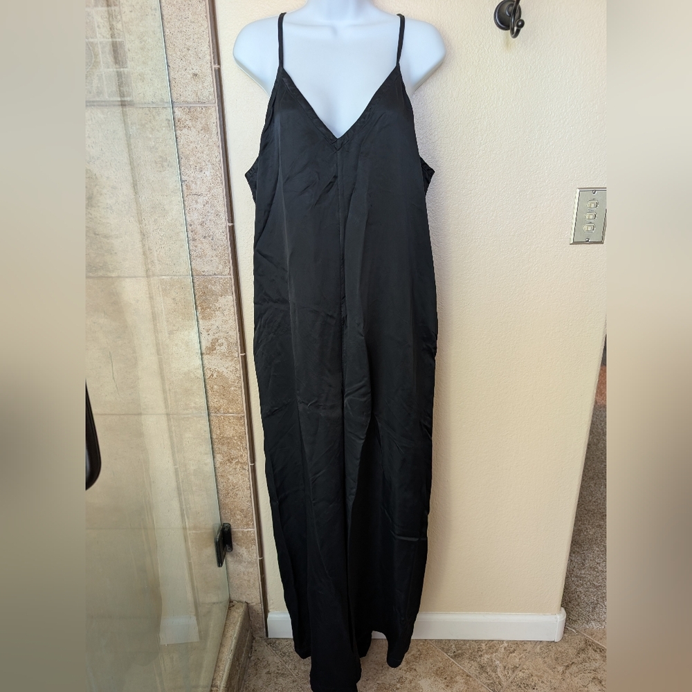 Athleta Calm Cool Romper Black Wide Leg Spaghetti Strap Jumpsuit XLarge Satin